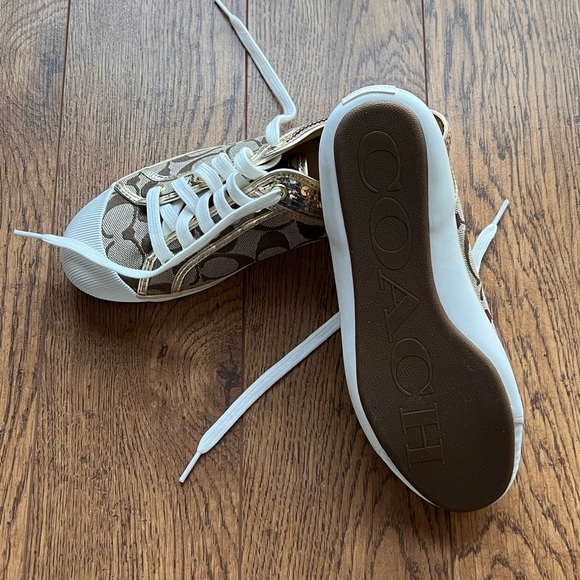 Coach shoes - Picture 5 of 6